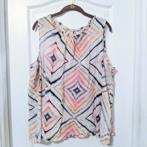 Geometric Sleeveless Blouse